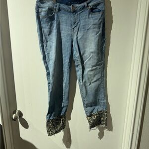 Stylish Blue Jeans with Leopard Trim